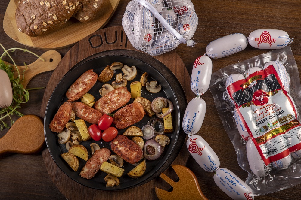 وکيوم سوسيس کوکتل رويال (70% گوشت)